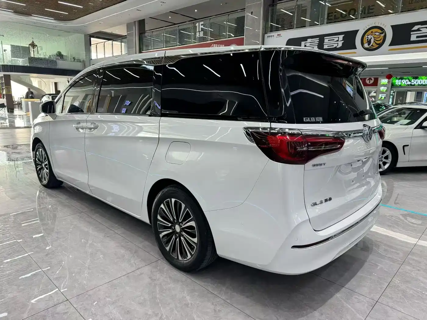Buick GL8 2021 ES Landlord 653T Luxury фото 7