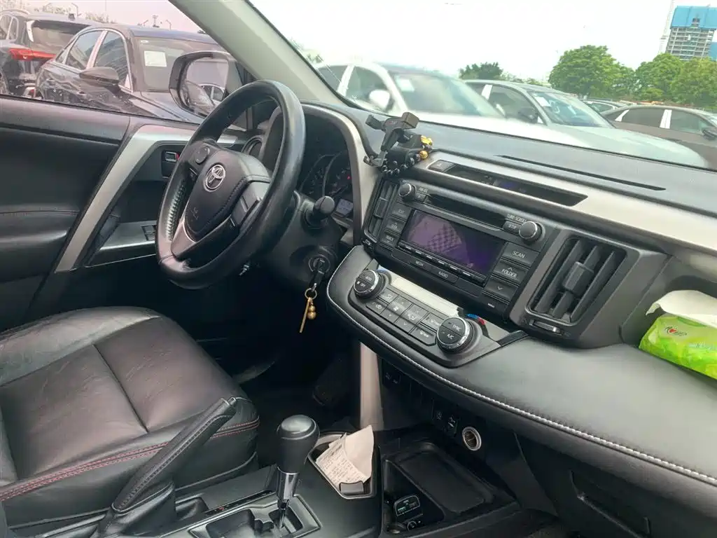 Toyota RAV4 Rongfang 2019 2.0L CVT 2WD Pioneer Edition China VI фото 9