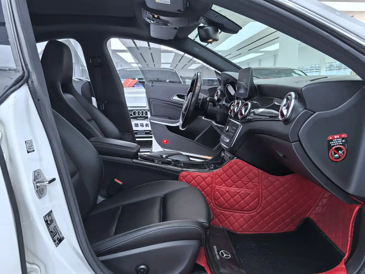 Mercedes-Benz CLA (Import) 2018 CLA 200 Fashion Edition фото 12
