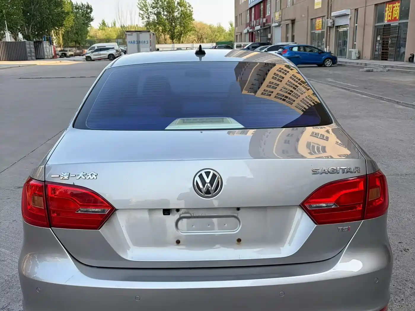 Volkswagen Sagitar 2012 Model 1.4TSI Automatic Flagship фото 5