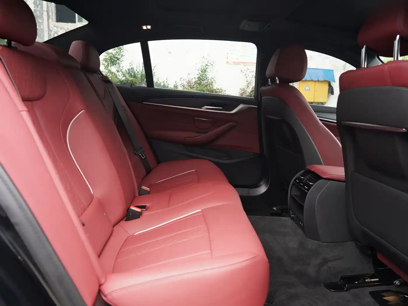 BMW 5 Series 2023 Facelift 530Li Leading M Sport Package фото 5