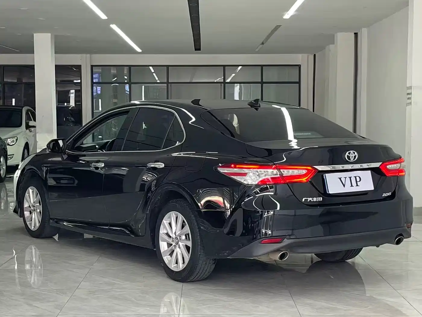 Toyota Camry 2021 2.0G Luxury Edition фото 9