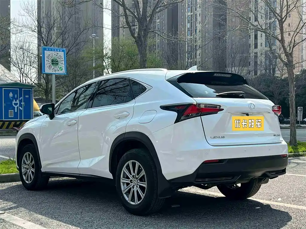 Lexus NX 2015 200 FWD Premium фото 4
