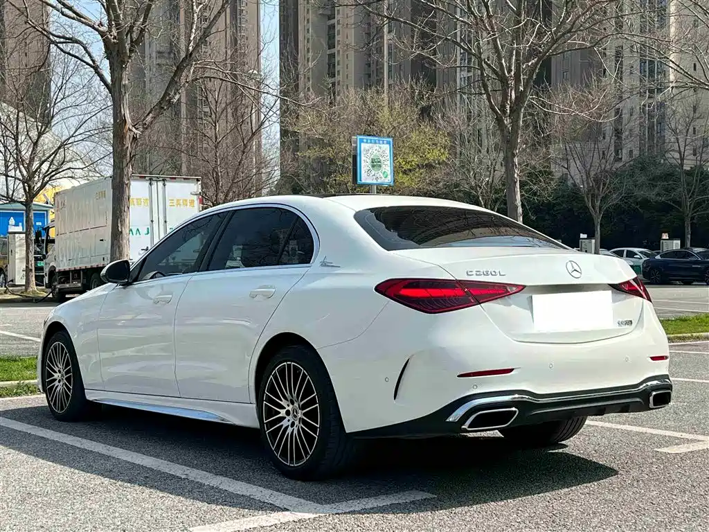 MERCEDES-BENZ CLASS C