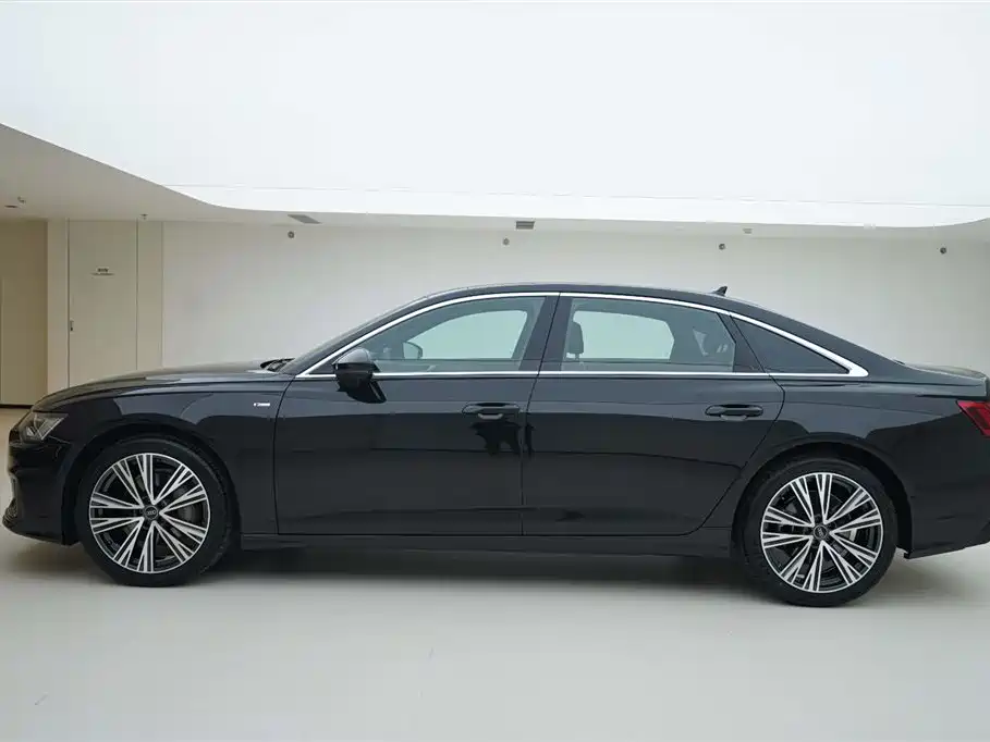 Audi A6L 2022 45 TFSI quattro Premium Dynamic фото 3