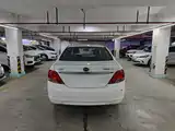 Фото 4 - BYD e5