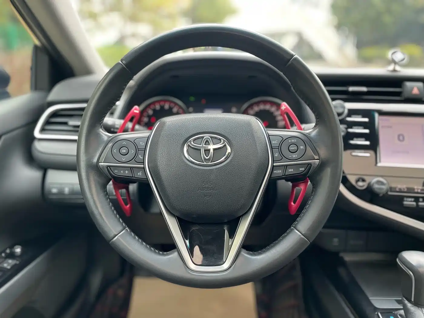 Toyota Camry 2018 2.5S Trend Edition фото 14