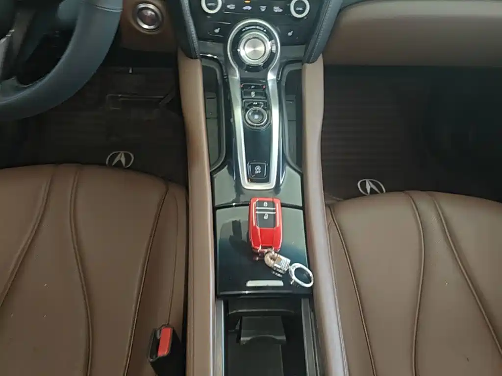 Фото 14 - Acura CDX