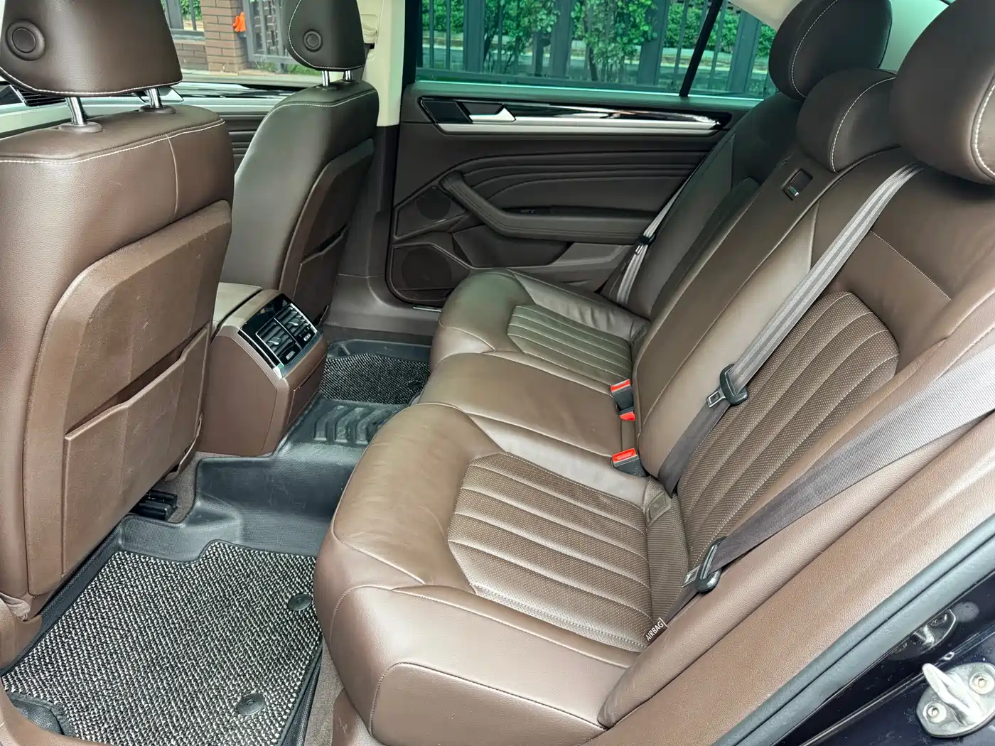 VOLKSWAGEN HUIANG