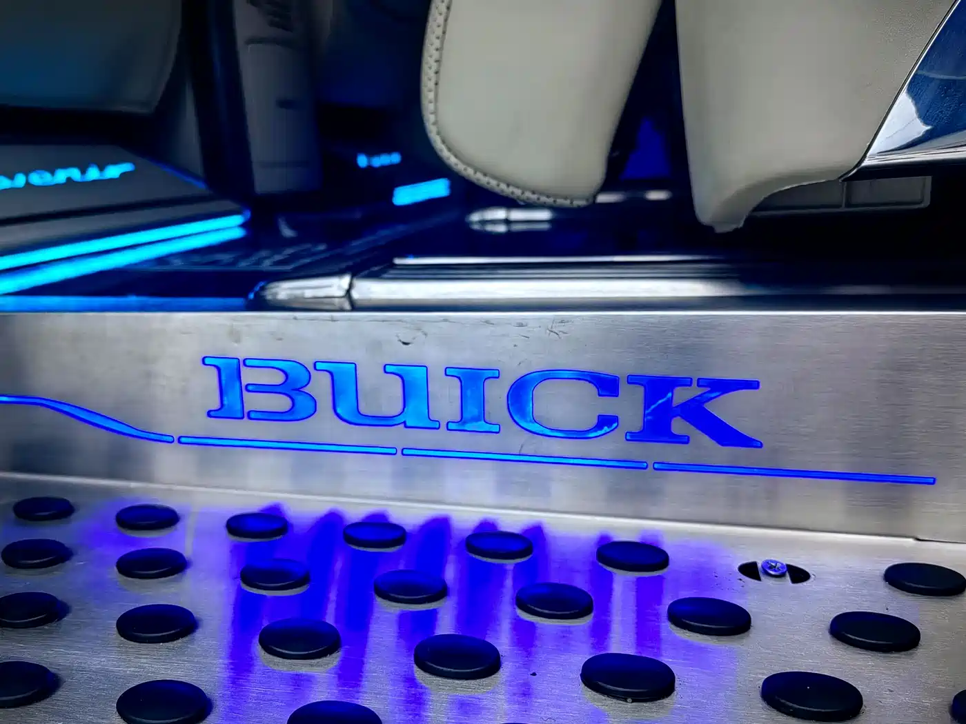 Buick GL8 2021 ES Landlord 653T Comfort фото 23