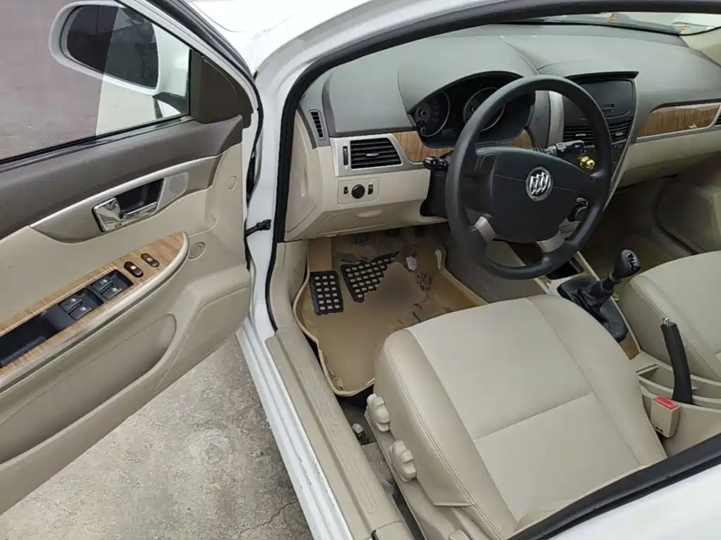 Фото 16 - Buick Excelle
