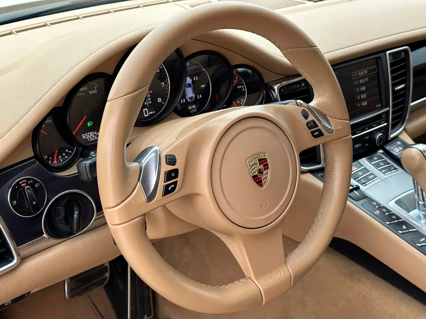 Porsche Panamera 2013 Panamera 4 Platinum Edition 3.6L фото 13
