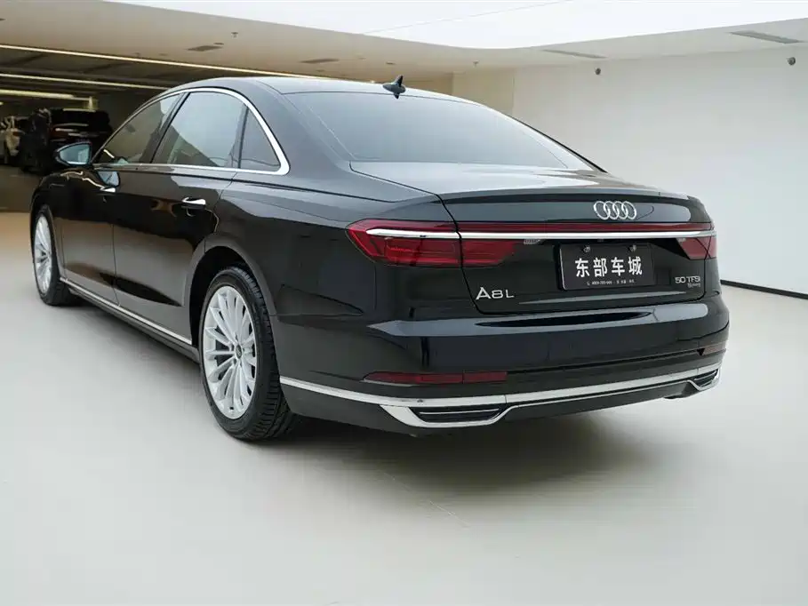 Audi A8 2022 A8L 50 TFSI quattro Comfort Collector's Edition фото 4