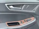 Фото 10 - Ford Edge