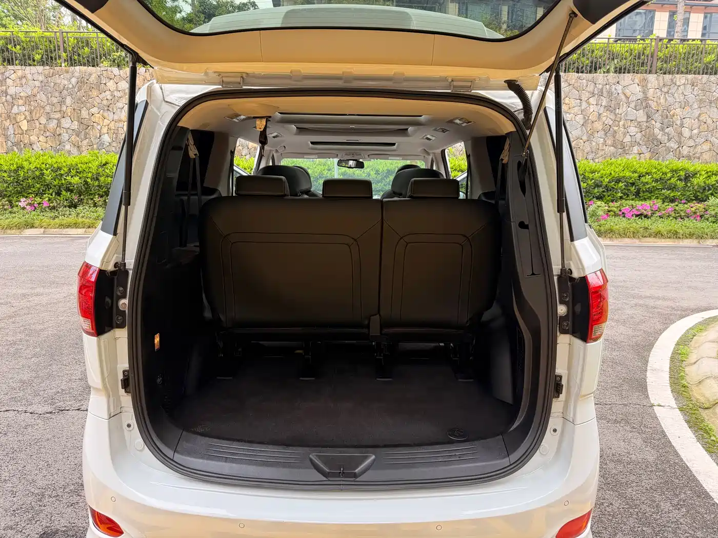 SAIC MAXUS CHASE G10