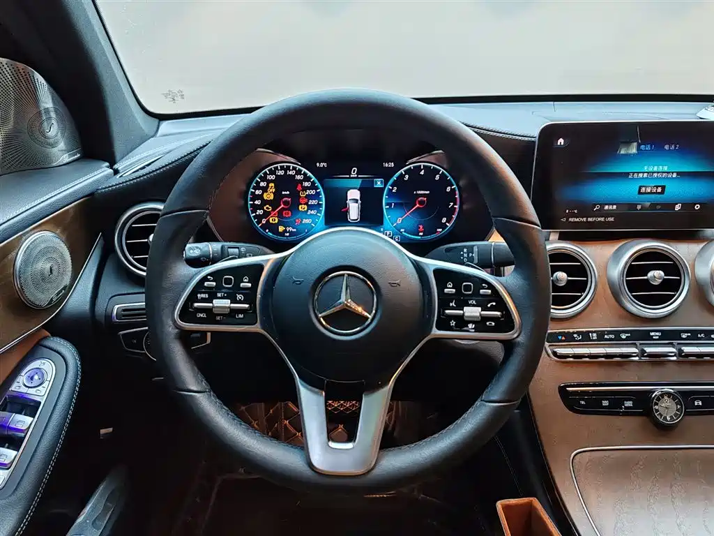 Mercedes-Benz GLC 2020 Facelift GLC 300 L 4MATIC Dynamic фото 9
