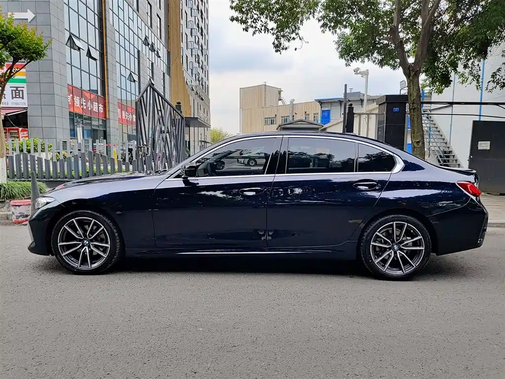 BMW 3 Series 2025 325Li M Sport Package фото 3