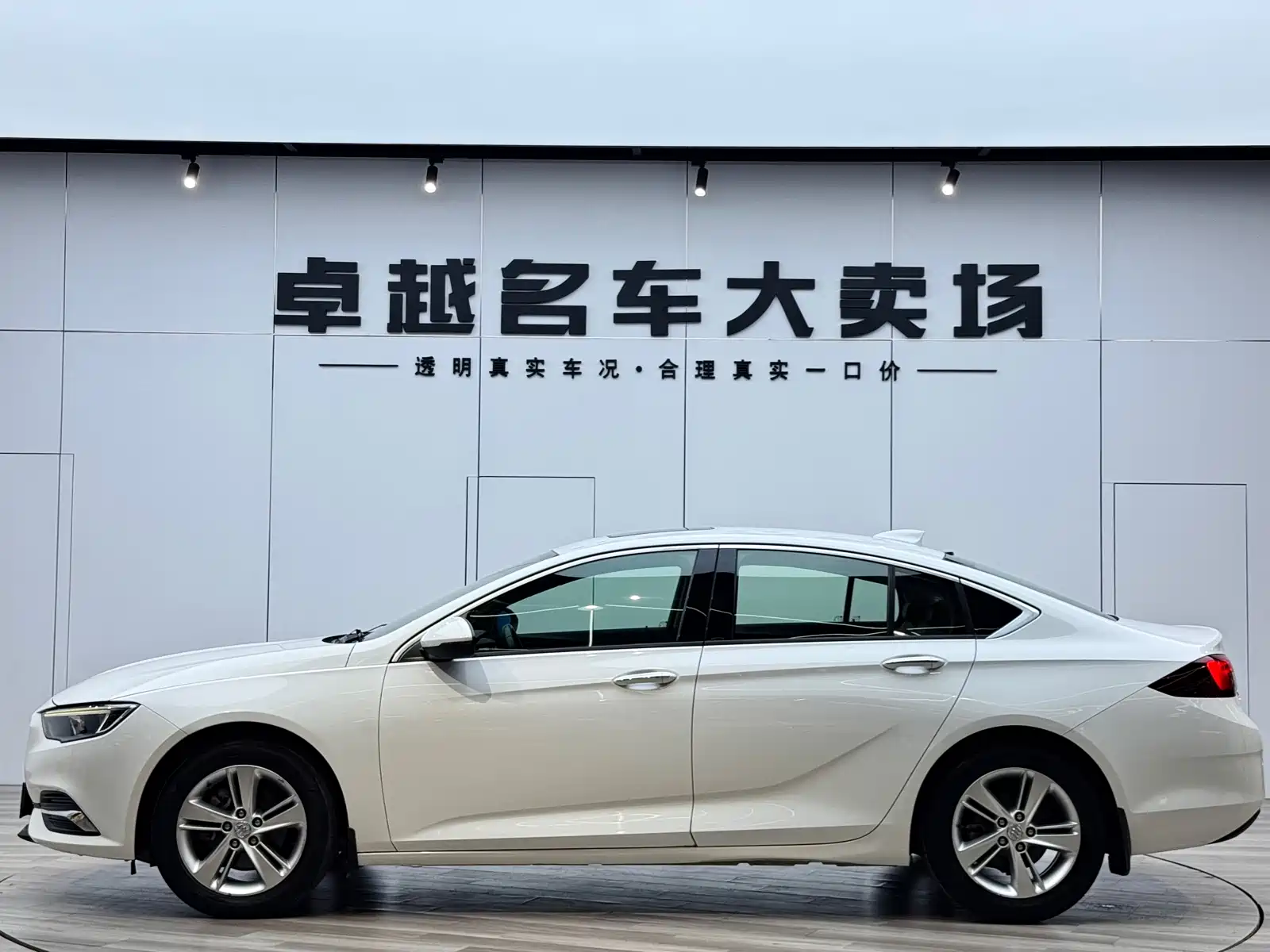 Фото 4 - Buick Regal