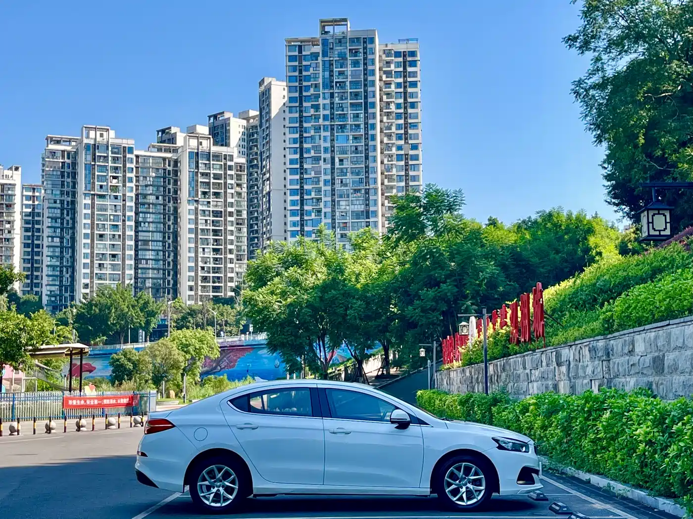 Фото 4 - Zhonghua H3