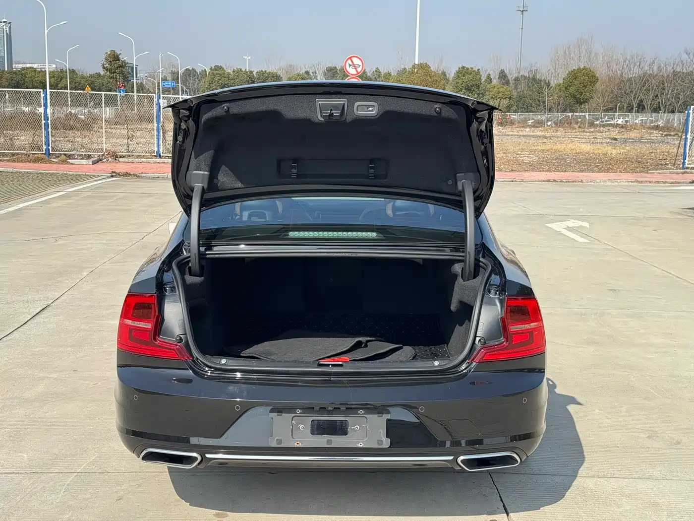Volvo S90 2020 T5 Momentum Luxury Edition фото 9