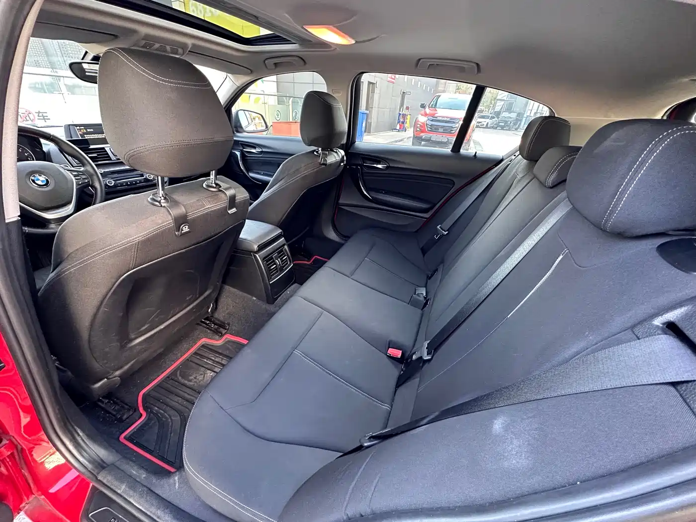 BMW 1 Series (Import) 2013 Facelift 118i Sport Model фото 34