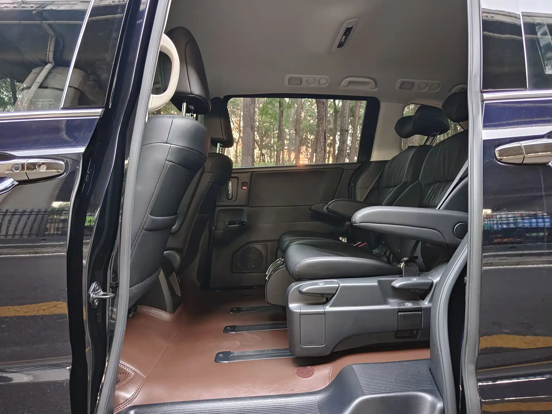Photo 17 - Honda Odyssey