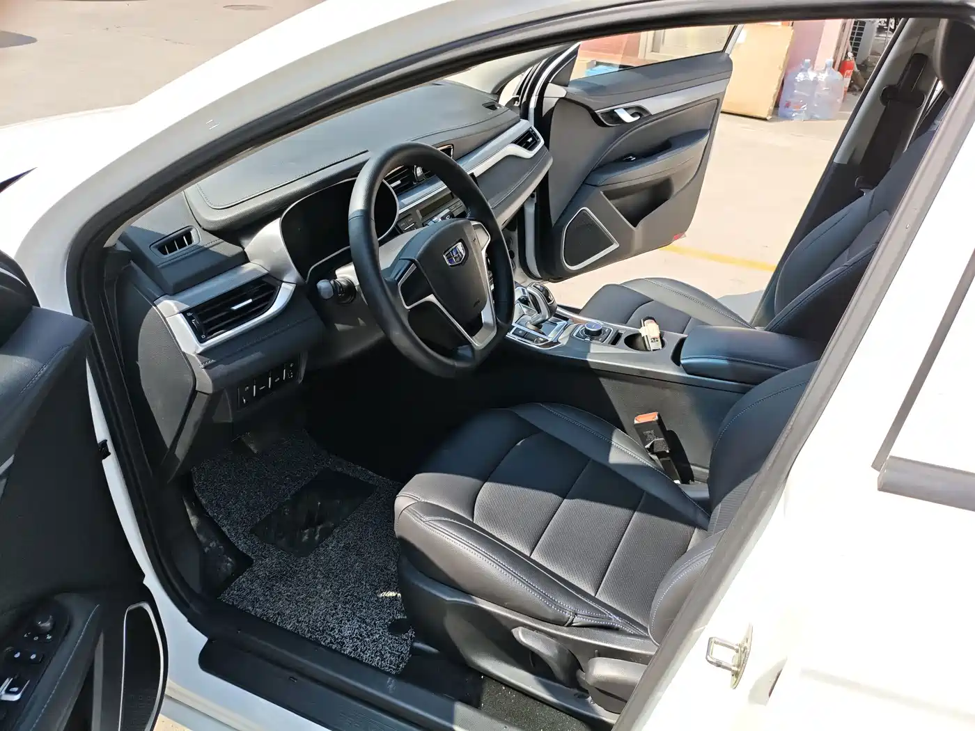 Geely Emgrand New Energy 2019 2018 EV450 Progressive