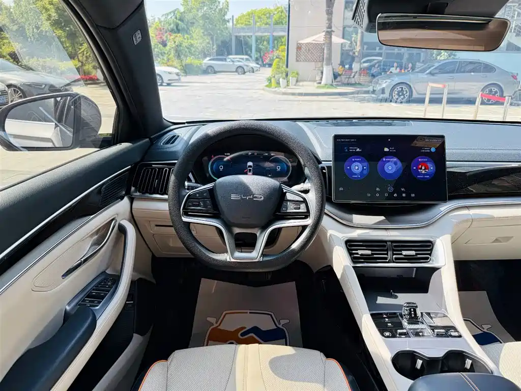 BYD Song PLUS PHEV 2024 Glory Edition DM-i 110km Flagship PLUS фото 15