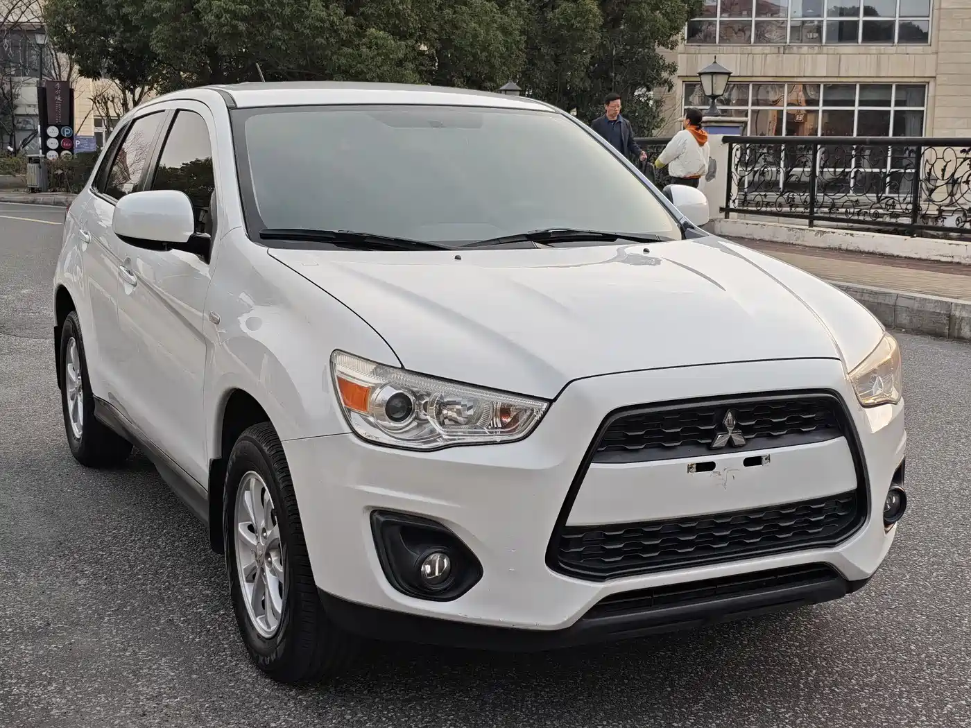 Mitsubishi ASX 2015 2.0L CVT 2WD Elite Edition фото 3
