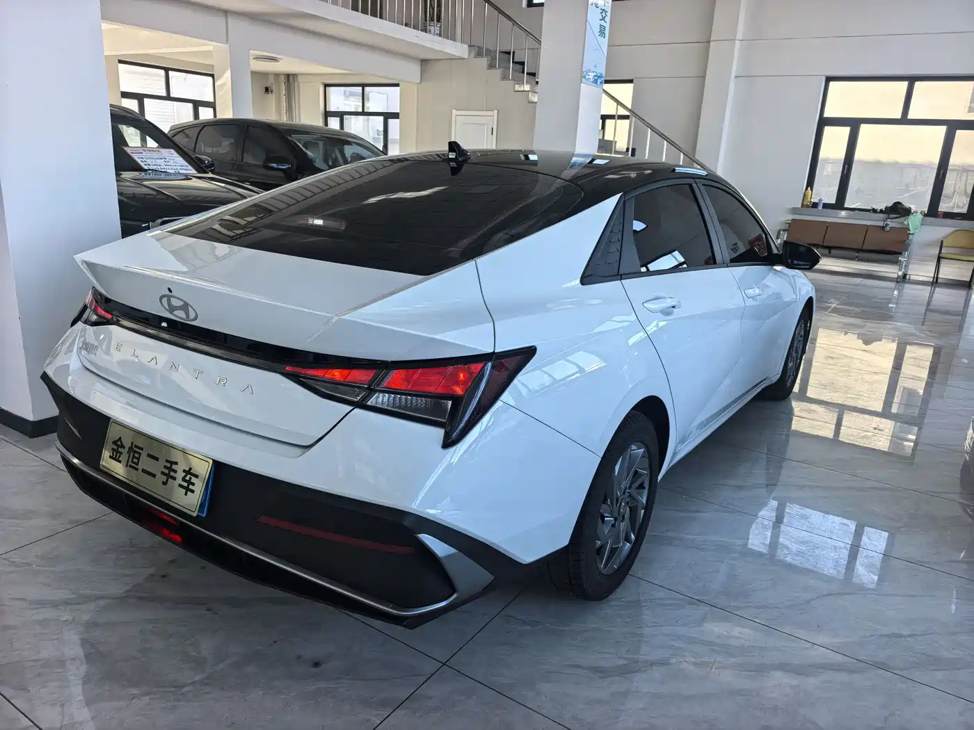 MODERN ELANTRA