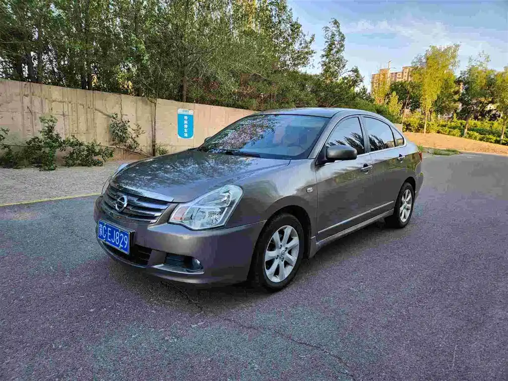 Nissan Sylphy 2010 2009 1.6XL Manual Luxury Sunroof Edition