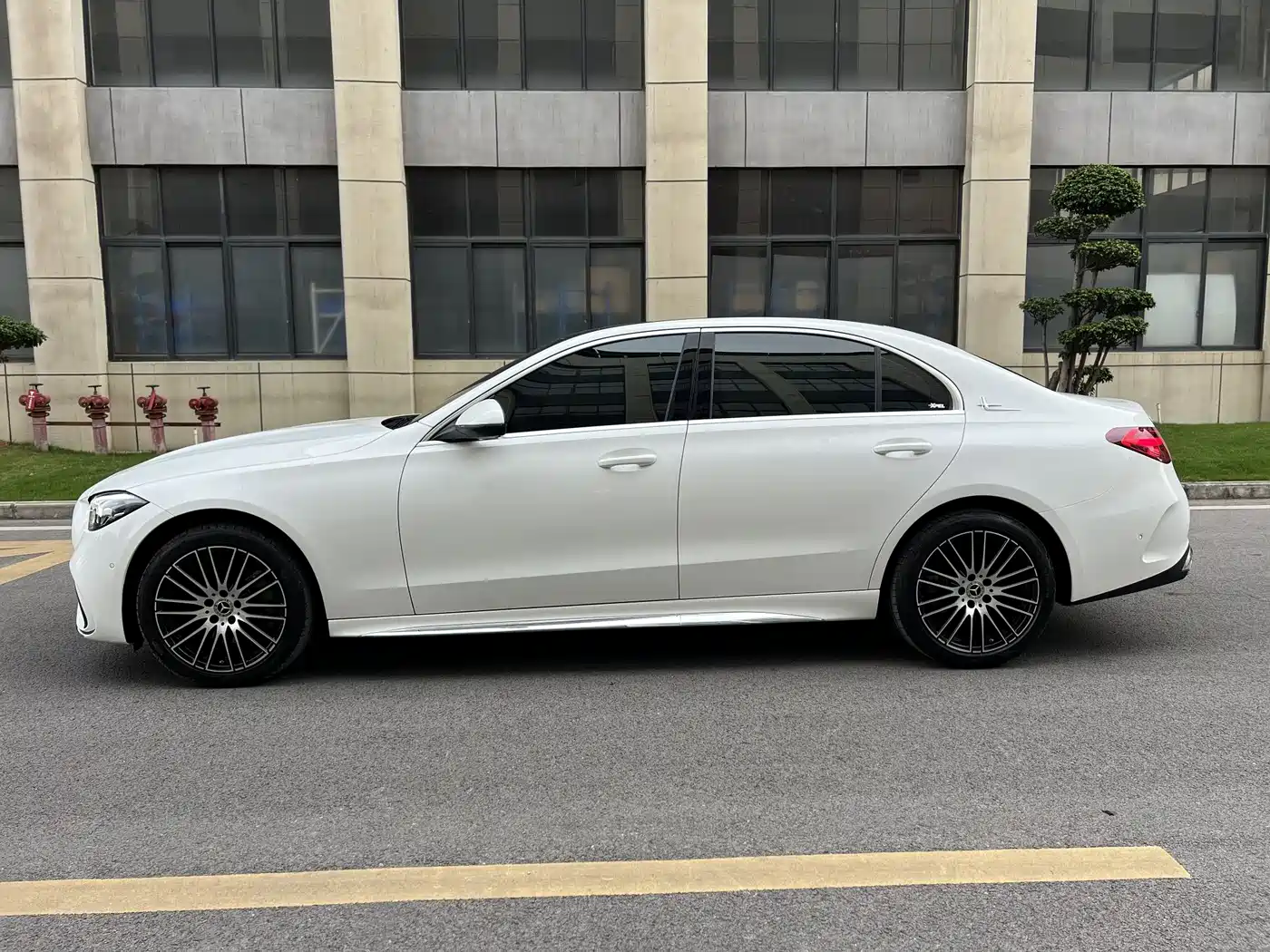 Mercedes-Benz C-Class 2022 C 260 L Sport Edition фото 25