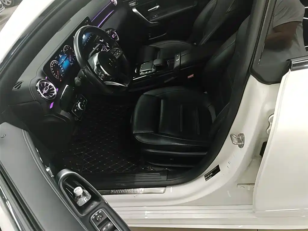 MERCEDES-BENZ CLA (IMPORT)