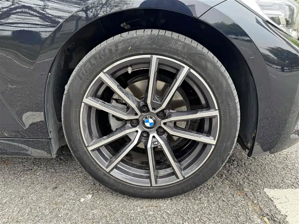 BMW 3 Series 2021 320Li M Sport Package фото 30
