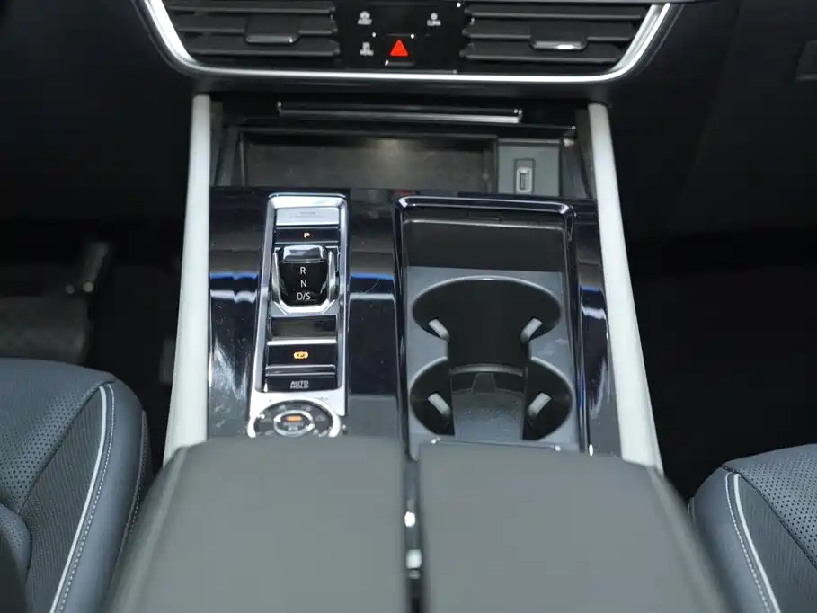 Volkswagen Teramont 2023 Facelift 380TSI AWD Prestige Luxury фото 22