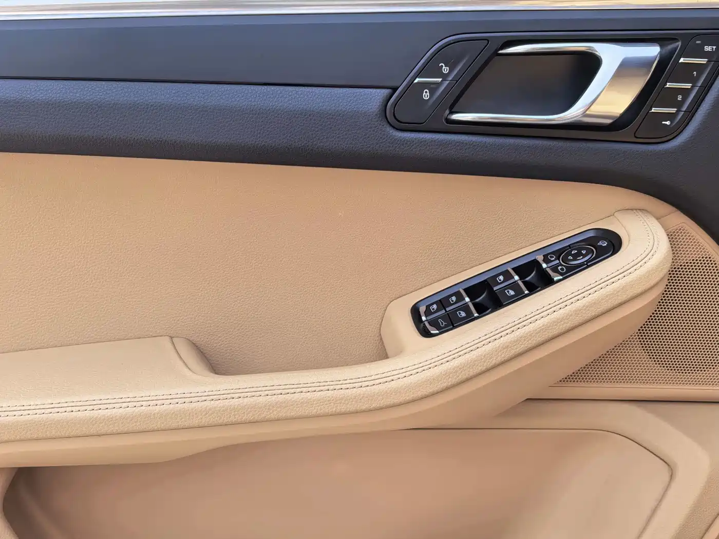 Porsche Macan 2017 Macan 2.0T фото 8