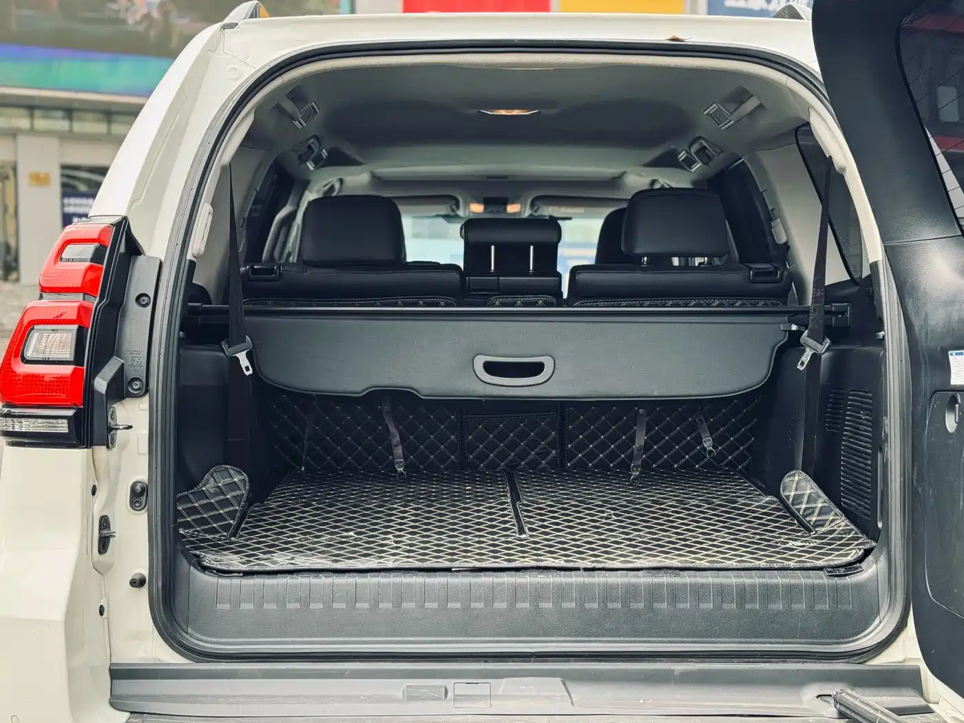 Toyota Prado 2019 3.5L Automatic TX-L Zunxiang Edition with Rear-mounted Spare Tire фото 9