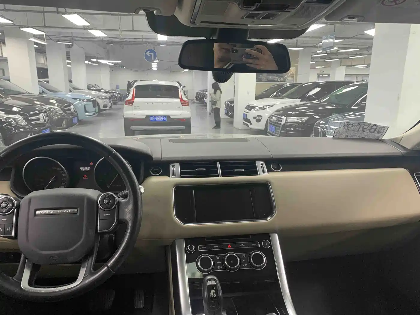 Land Rover Range Rover Sport 2014 3.0 SC V6 HSE фото 5