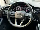 Photo 2 - Audi Q7