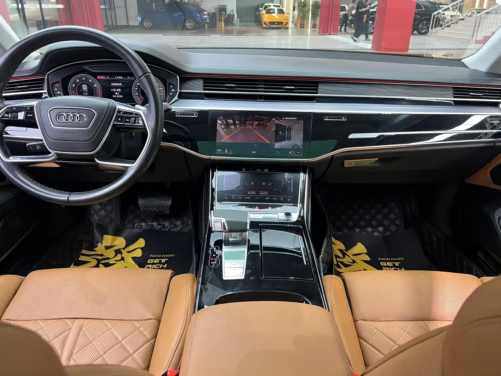 Фото 9 - Audi A8