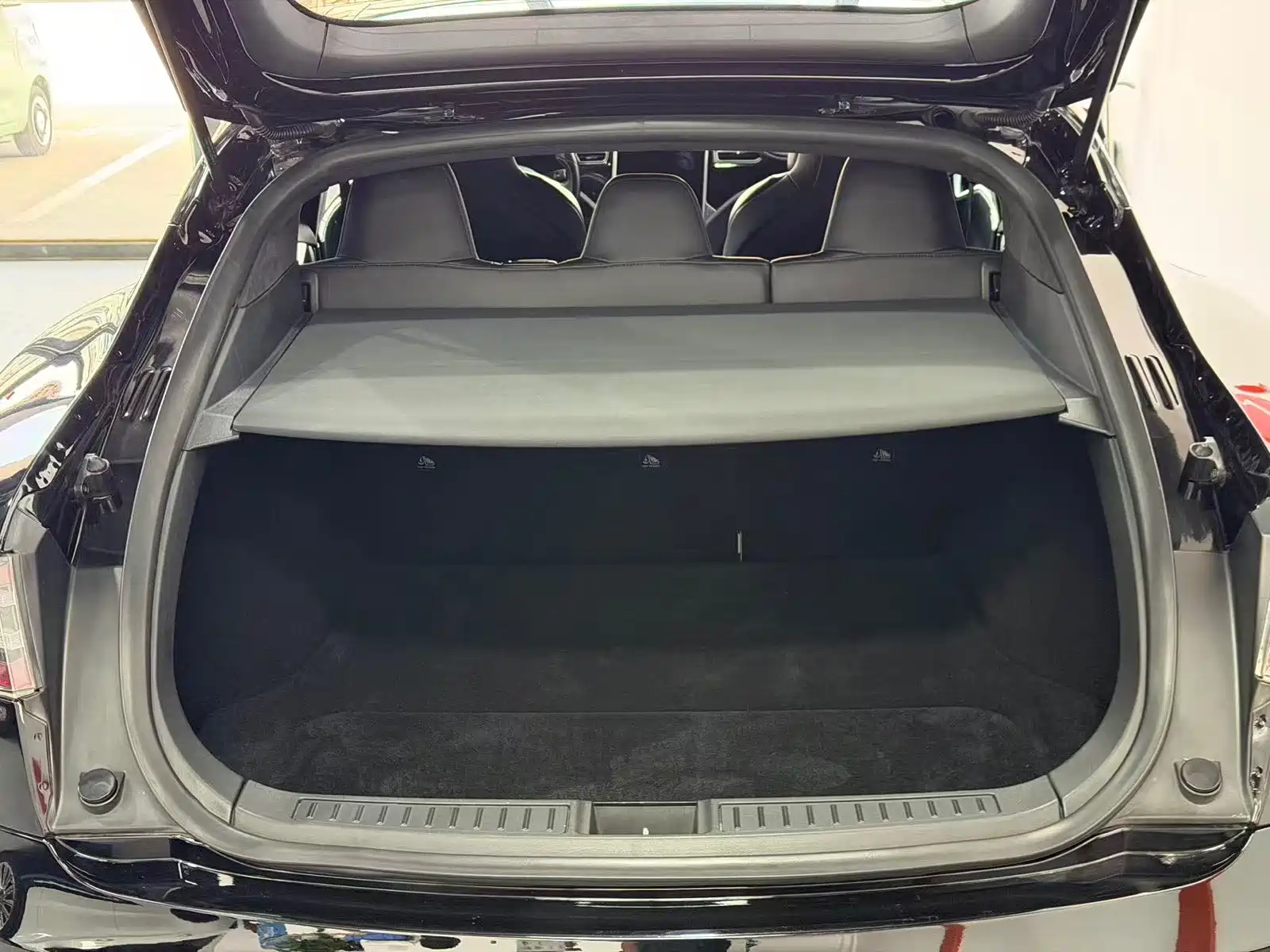 Фото 19 - Tesla Model S