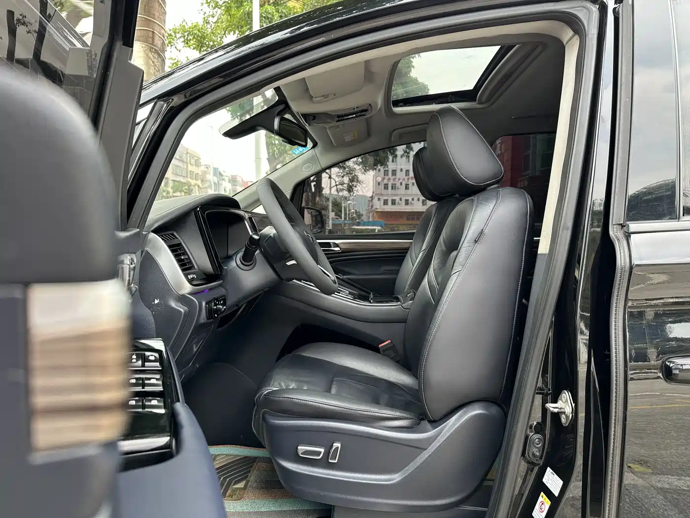 GAC Trumpchi Trumpchi M8 2021 Master Series 390T Prestige Edition фото 15