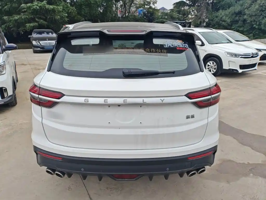 Фото 6 - Geely Coolray