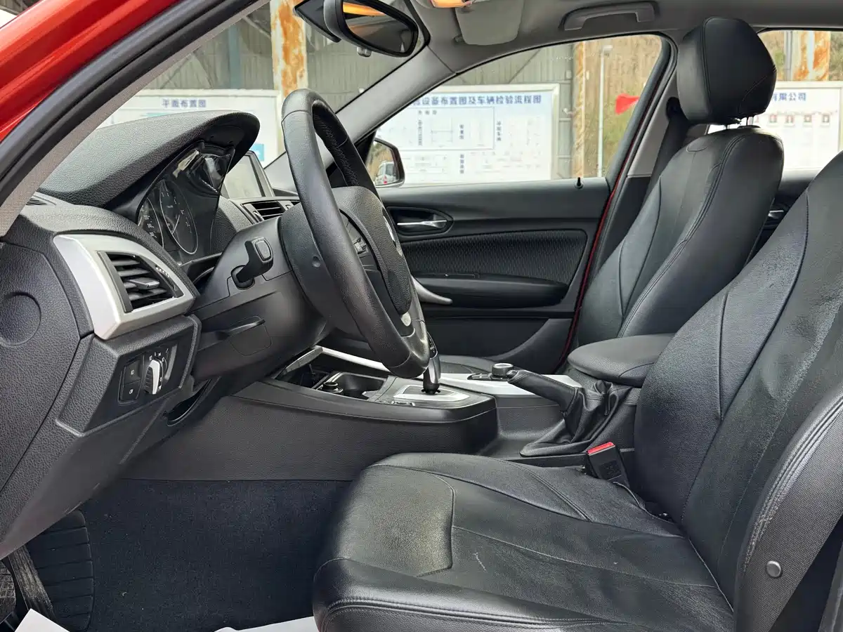 BMW 1 Series (Import) 2013 Facelift 116i Leading Model фото 10