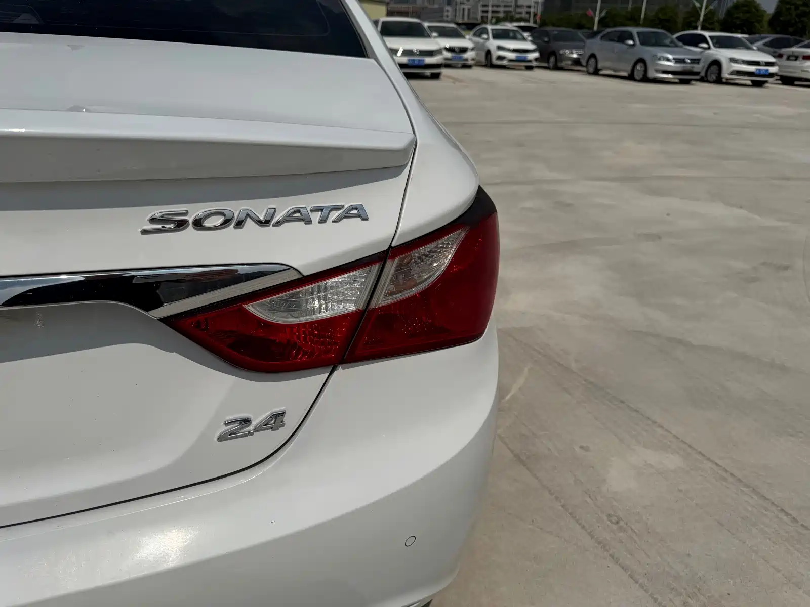 Photo 17 - Hyundai Sonata