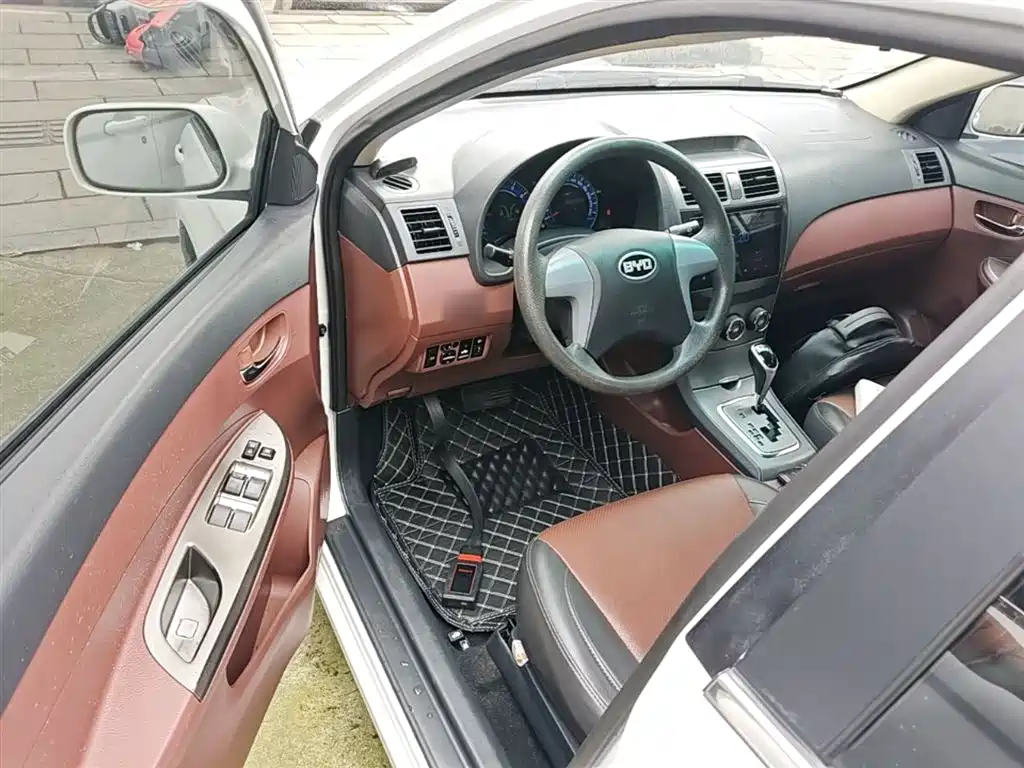 BYD L3 2015 2015 Energy-saving Edition 1.5L Automatic Comfort