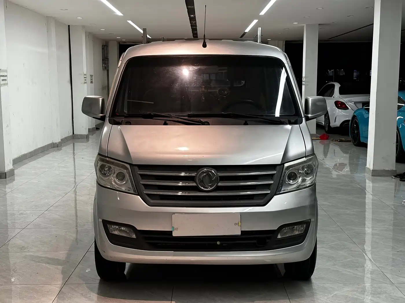 Dongfeng Xiaokang DFSK C32 2020 2020 Model 1.6L Standard SFG16