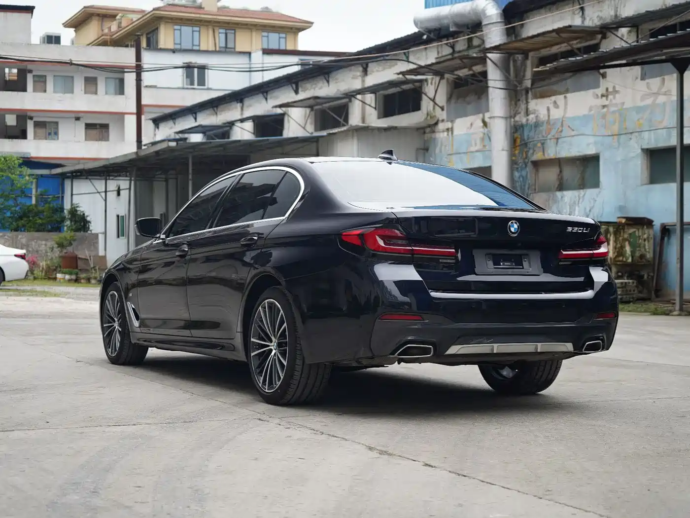 BMW 5 Series 2023 Facelift 530Li Leading M Sport Package фото 7