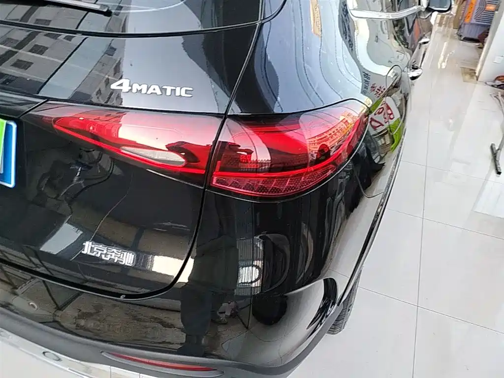 Mercedes-Benz GLC 2023 GLC 260 L 4MATIC Luxury 5-Seater фото 8