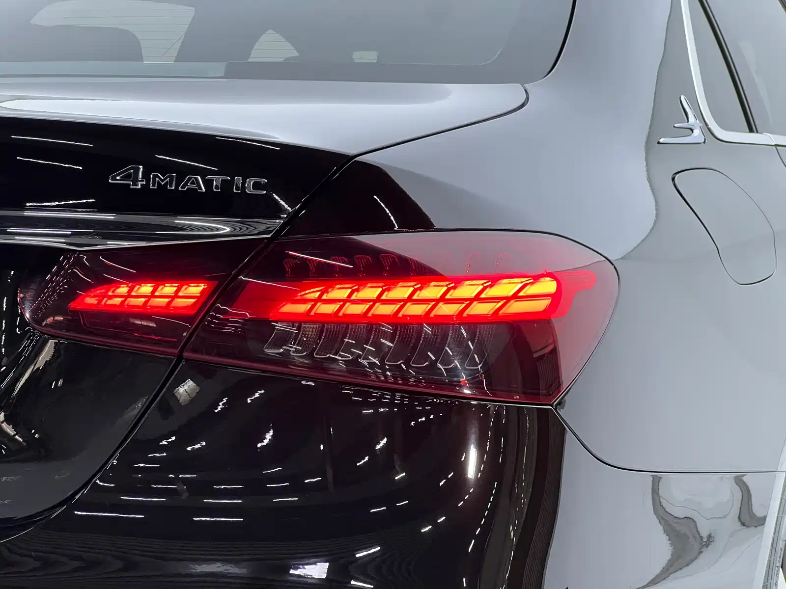 صورة 22 - Mercedes-Benz E-Class